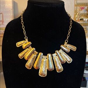 Vintage Elegant Gold Statement Necklace